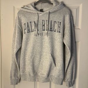 Gildan Palm Beach Gray Sweatshirt Small